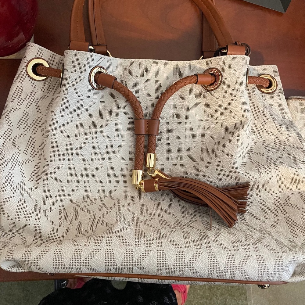 Michael Kors Beige Signature Logo Satchel with matching wallet